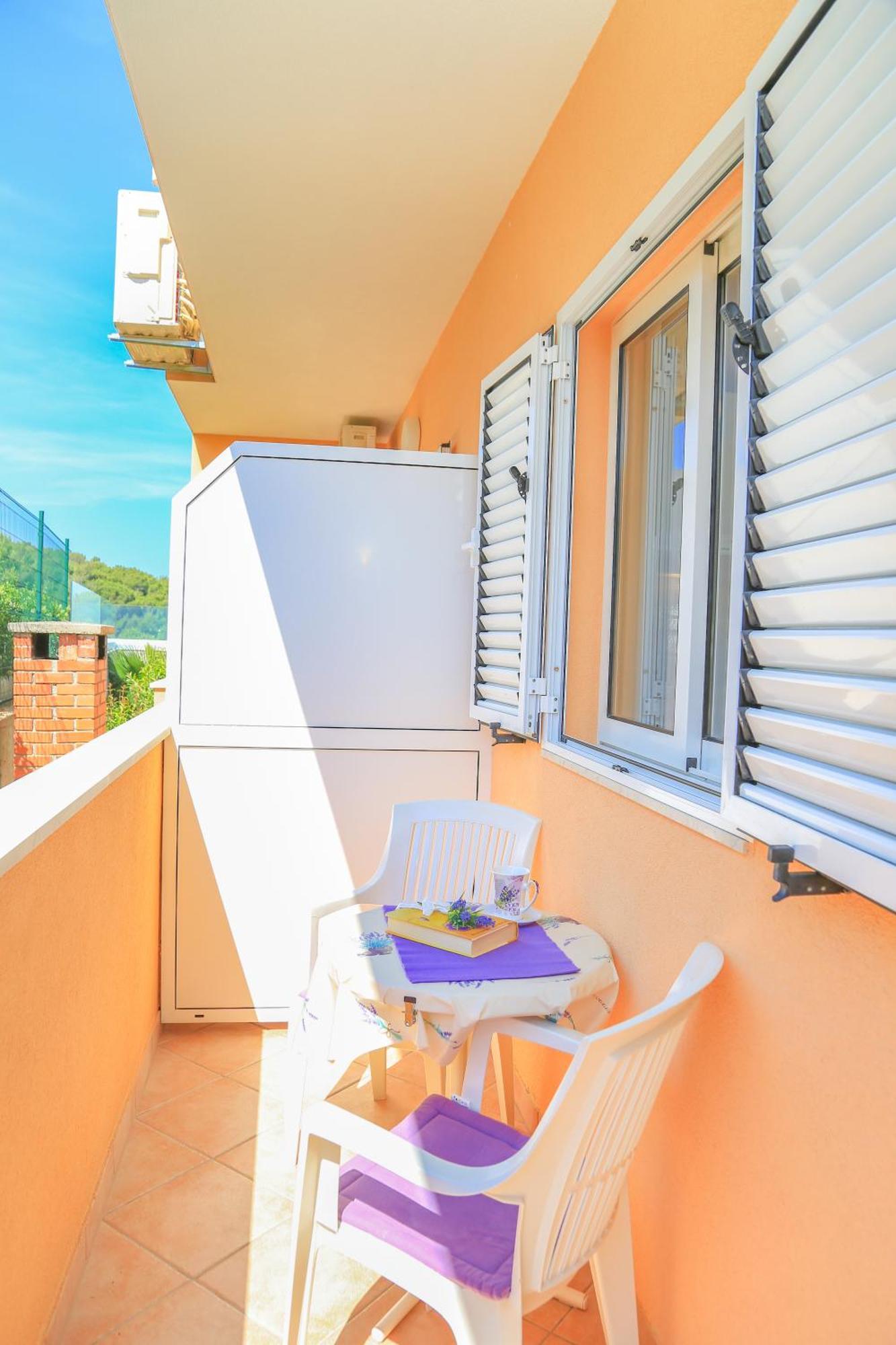 Apartments Sunny Elza Хвар Экстерьер фото