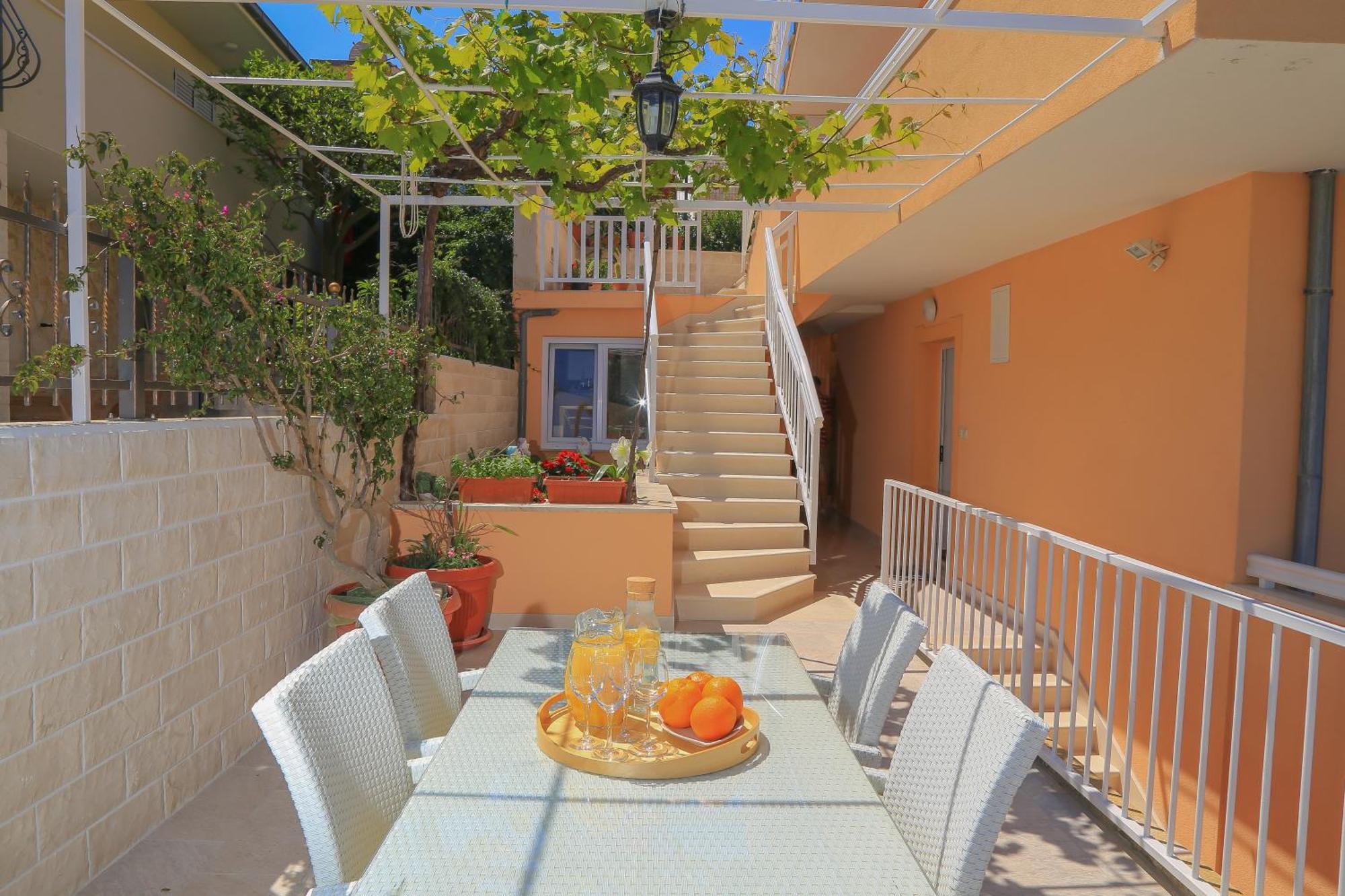 Apartments Sunny Elza Хвар Экстерьер фото