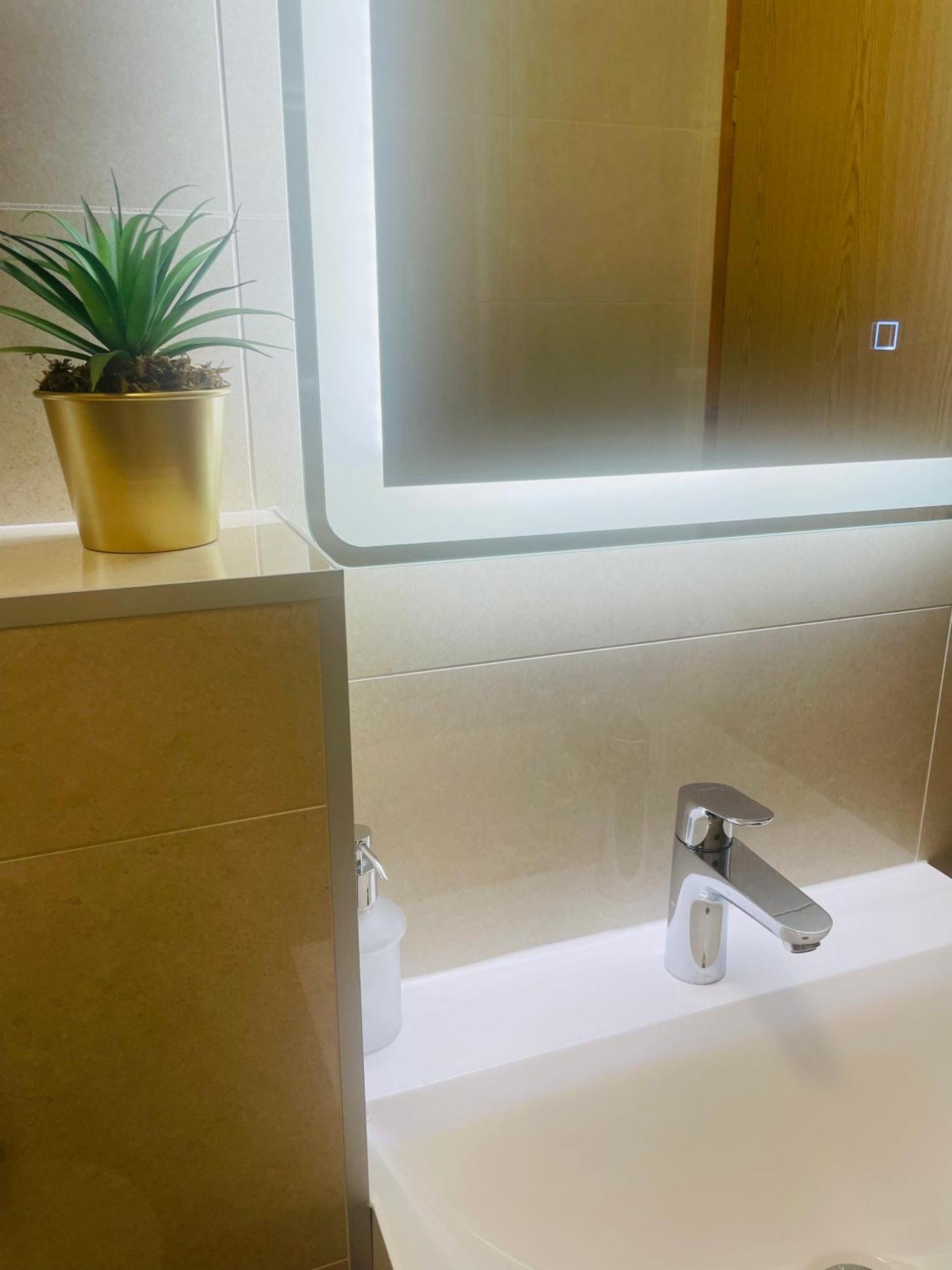 Apartments Sunny Elza Хвар Экстерьер фото