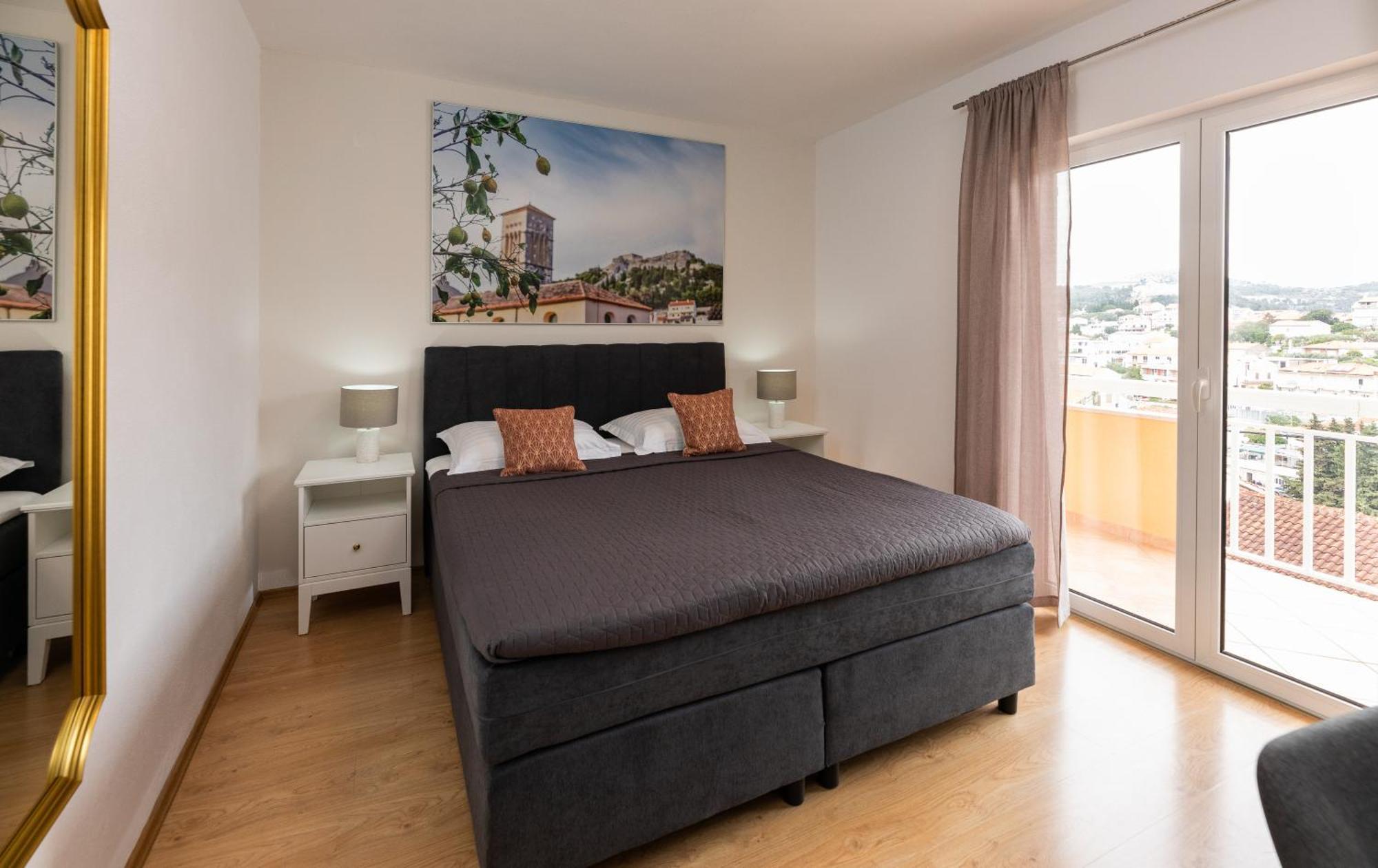 Apartments Sunny Elza Хвар Экстерьер фото