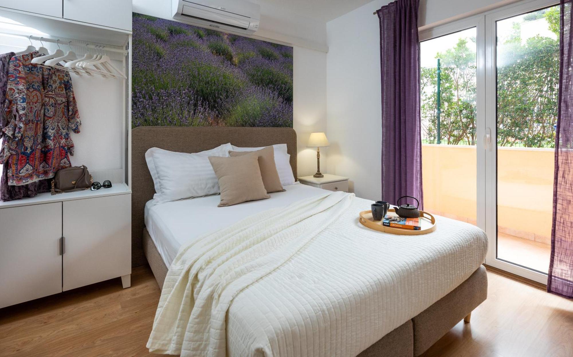 Apartments Sunny Elza Хвар Экстерьер фото