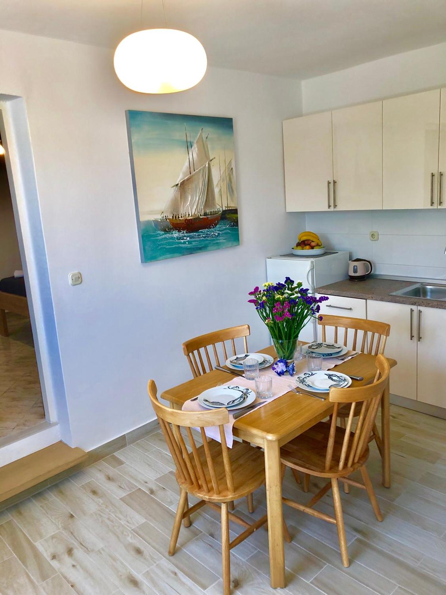Apartments Sunny Elza Хвар Экстерьер фото