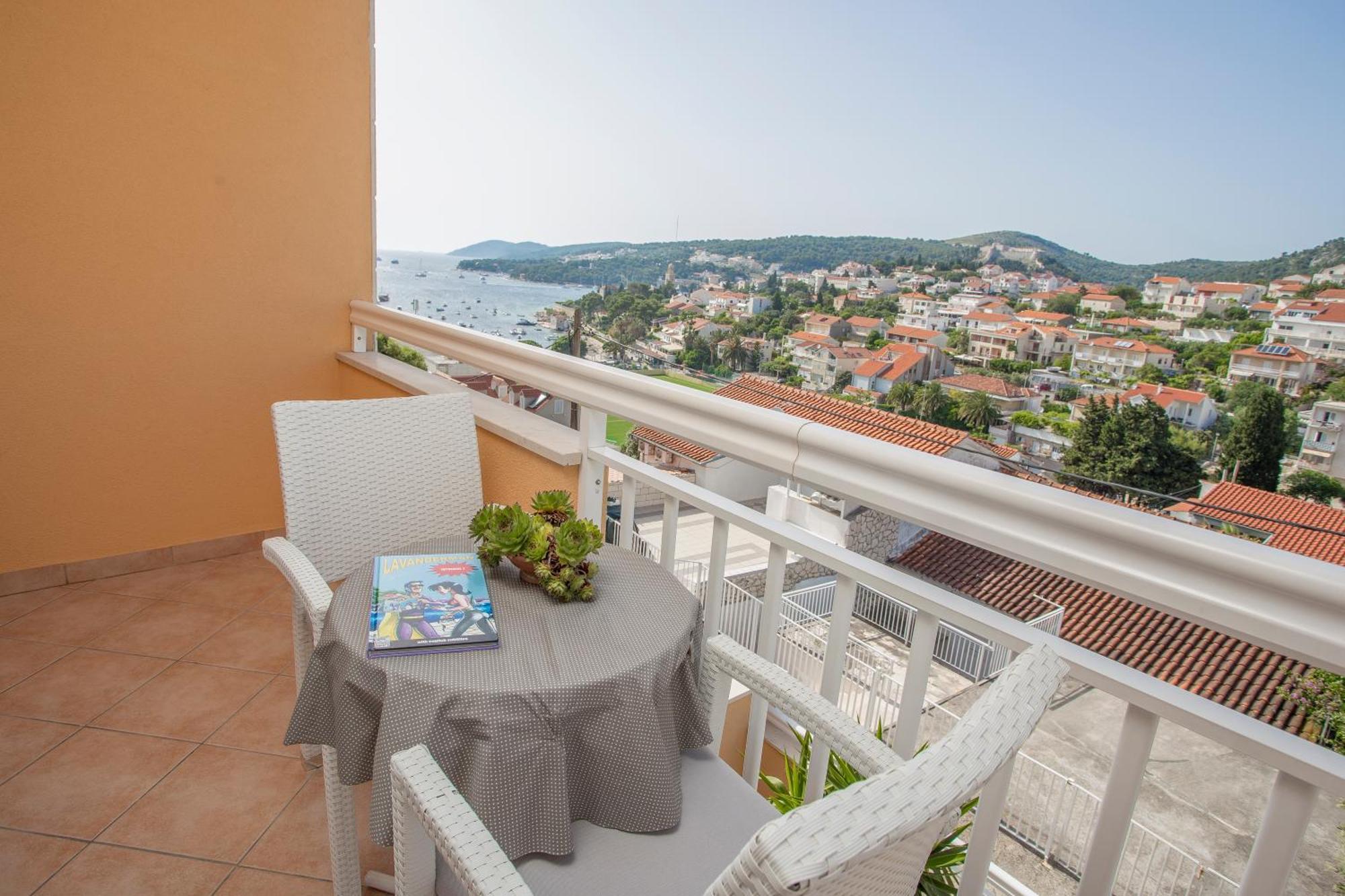 Apartments Sunny Elza Хвар Номер фото